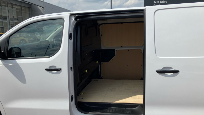 Toyota Proace L2 Diesel 2.0D 145 Icon Van